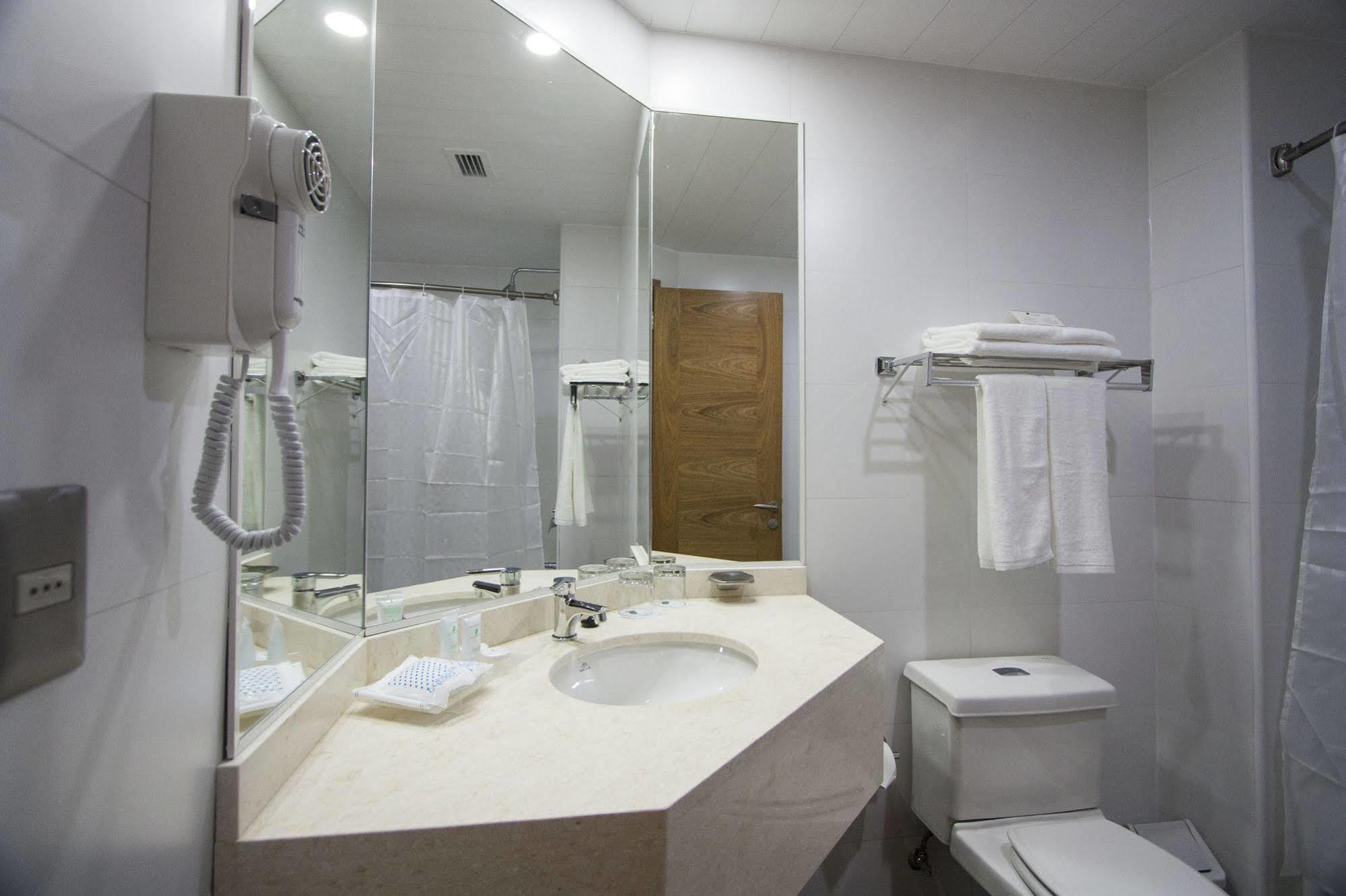Hotel Diego De Almagro Osorno Eksteriør billede